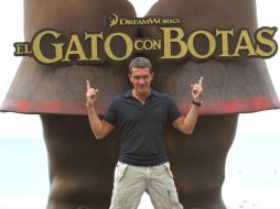 Antonio Banderas asegura que El gato con botas,quien fuera un personaje secundario en Shrek, se ganó un lugar por mérito propio. EFE  /