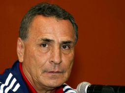 El técnico de Chivas, José Luis Real, declaró que pudieron haber ganado ante el Cruz Azul de no ser por las circunstancias. MEXSPOT  /