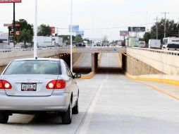 En el punto donde se construyó el retorno, en Prolongación Vallarta el aforo vehicular es de 75 mil automotores diarios. M. FREYRÍA.  /