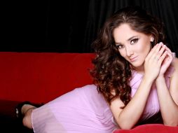 Sherlyn interpreta a Ana, hija de Pancho López, una joven con hambre de triunfo. ESPECIAL  /