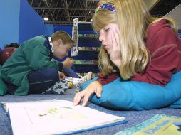 Los 'paralibros' serán espacios ubicados en sitios estratégicos donde los transeúntes podran toparse con los libros. ARCHIVO  /