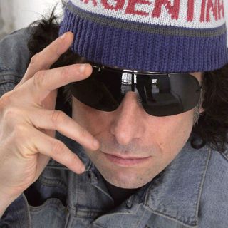 Calamaro experimenta una revolución musical