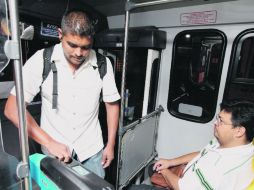 El servicio nocturno arrancó el pasado 23 de septiembre, con 10 rutas, pero transportistas piden mayor difusión del Búho.  /