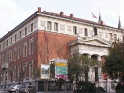 El edificio que alberga la institución en España fue construido ex profeso por el arquitecto don Miguel Aguado. ESPECIAL.  /