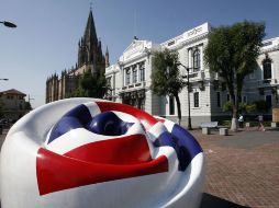 Vista de una de las 42 esculturas expuestas en la Ciudad de Guadalajara con motivo de los JP 2011. EFE  /