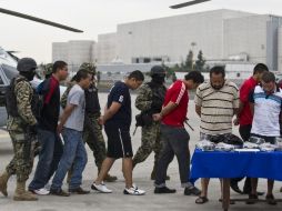 El operativo de la Marina se realizó en Veracruz; la presentación de los detenidos en la Ciudad de México. AFP  /