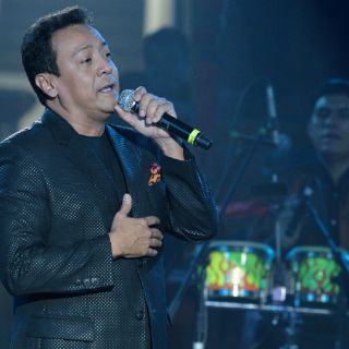 Carlos Cuevas y Coque Muñiz abren el palenque de las Fiestas de Octubre