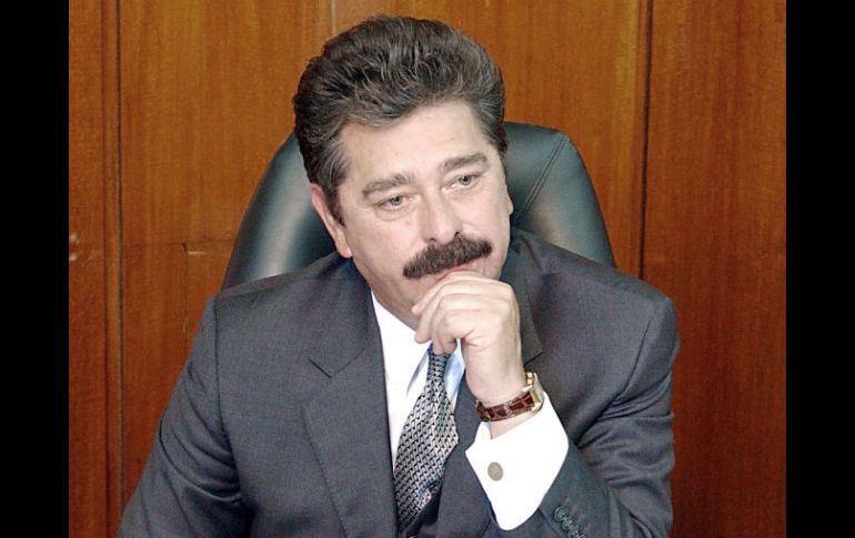 Raymundo Capetillo ha participado en televisión desde 1960 en 'De la tierra a la luna'. ARCHIVO  /