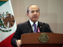 El Presidente Felipe Calderón, habló de la libertad de creencias religiosas en la inauguración de Plaza Mariana en el DF. NOTIMEX  /