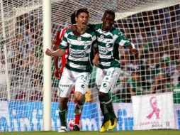 El delantero (i) firmó un doblete en el triunfo del Santos Laguna sobre el Toluca. MEXSPORT  /