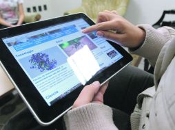 Analistas afirman que la explosión de oferta obliga a América Móvil a buscar contenidos para sus clientes.  /