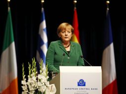 La canciller alemana, Angela Merkel, ha prometido soluciones a la crisis de la zona euro como redefinr la ayuda para Grecia. REUTERS  /