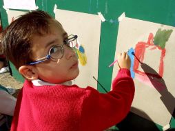 En algunos casos, el uso temprano de lentes es parte del tratamiento.  /