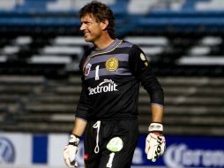 Hernán Cristante, arquero de Leones Negros. MEXSPORT  /