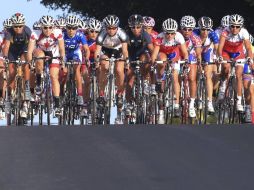 Recorren 80 kilómetros en el circuito montado en el poniente de la ciudad. REUTERS  /