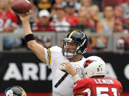 Ben Roethlisberger envió hoy un pase de 95 yardas. AP  /