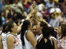 El conjunto mexicano festejó su triunfo sobre Colombia. NOTIMEX  /