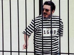 El líder de Sendero Luminoso, Abimael Guzmán cuando fue presentado a la prensa en Septiembre de 1992.  /