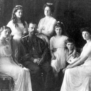 Afirman que no hay pruebas de que Lenin ordenara la muerte del último zar