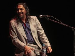 Las fusiones de tango de la primera parte abrieron paso a interpretaciones de boleros como ''Dos Gardenias para ti''. ARCHIVO  /