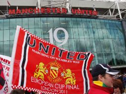 Los aficionados del equipo de 'Chicharito', apoyarán a los 'Red Devils' con todo, como es de esperarse. ARCHIVO  /