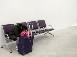 Debido a que varios vuelos fueron cancelados por la huelga, gran cantidad de pasajeros se vieron afectados. AFP  /