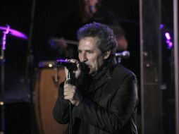 El cantautor español dio cierre a la celebración con éxitoso concierto. EFE  /