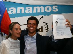 Este martes el candidato Leopoldo López fue el primero en inscribirse a la contienda electoral. EFE  /