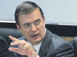 Ebrard explicó que todos los firmantes coinciden en que ''México requiere un cambio de rumbo urgente''. NTX  /