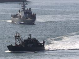 Navegan a un ritmo de 10 millas náuticas por hora y se transportan 27 personas de nueve países. ARCHIVO  /