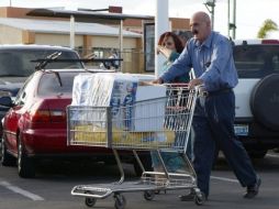 Buscan que las familias tengan a su alcance bienes y servicios a mejores precios. ARCHIVO  /