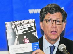 José Miguel Vivanco, director en América de HRW, presentó el informe que expone los presuntos atropellos a los derechos humanos. EFE  /