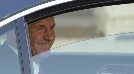 El primer ministro saliente, Yorgos Papandréu, en una fotografía de archivo.  /