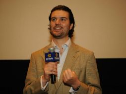 Roberto Girault presentó el filme ''Ella y el candidato''.  /