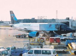 Iván Barona informó que ya inició la transferencia de recursos para la compra de Mexicana. ARCHIVO  /