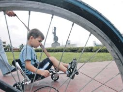 El Ayuntamiento tapatío analiza la reglamentación para el uso peatonal de la glorieta; debatirán la instalación de áreas comerciales.  /