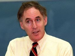 Cliff Stearns, legislador republicano de florida, considera que la ley optimizaría el control de licencias en el estado.  /