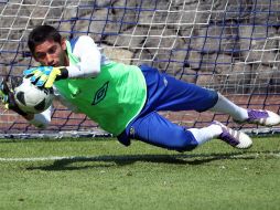 El arquero celeste, José de Jesús Corona, entrena previo al partido ante Morelia. NOTIMEX  /