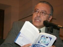 El periodista y columnista Víctor Wario falleció la mañana de este viernes.  /