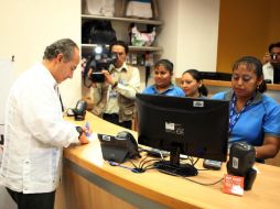 El Presidente Felipe Calderón fue de los primeros en participar del 'Buen Fin'. NTX  /