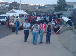 Imagen previa al arranque del partido entre Querétaro y Chivas.  /