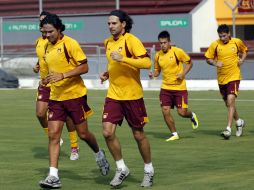 Los futbolistas entrenan con normalidad, como preparación al siguiente torneo.  /