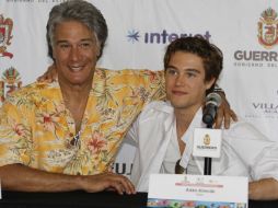 Fernando Allende y el actor Adán Allende durante conferencia de la película ''María''. EL UNIVERSAL  /