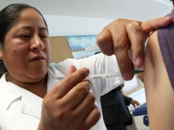 La aplicación del biológico está dirigido a niños y adultos mayores, así como a los que presentan factores de riesgo en su salud.  /