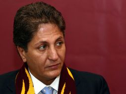 Juan José Frangie fue el encargado de oficializar la permanencia de Estudiantes. MEXSPORT  /