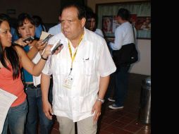 El procurador de Guerrero, Alberto López Rosas, dijo que no se está vigilando al edil como deberían. EL UNIVERSAL  /