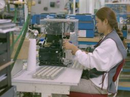 La industria contribuyó con un 35.7 %, gracias a la aportación de la manufactura que aportó un 18 %.  /