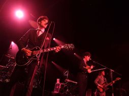 La banda inglesa liderada por Charlie Fink ofreció su primer concierto en México.  /