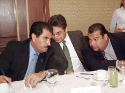 El líder del Movimiento Territorial del PRI, Carlos Flores Rico, expresa que el Presidente Calderón es irresponsable pero no asesino.  /