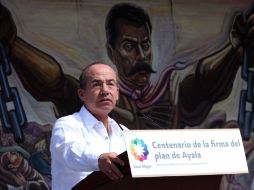 Calderón Hinjosa encabezó la ceremonia para conmemorar el centenario del Plan de Ayala. EL UNIVERSAL  /